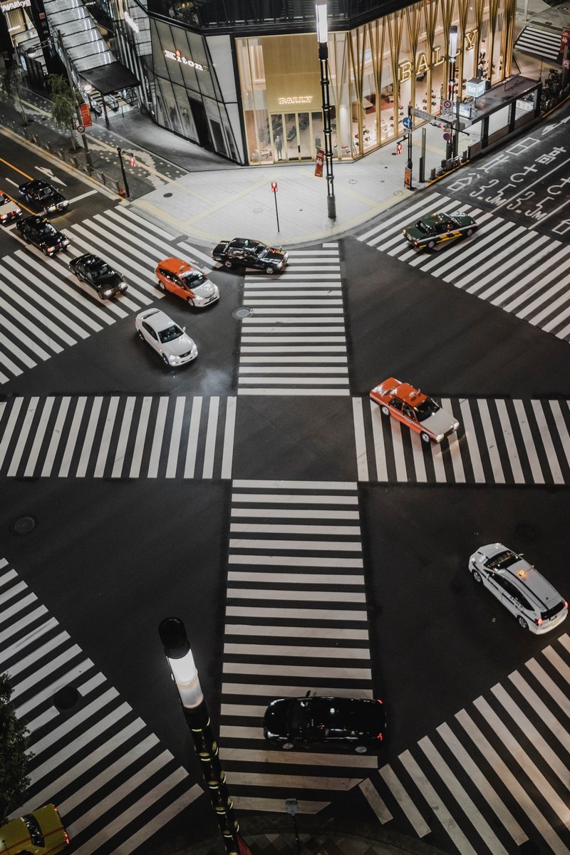 喜歡統一規格的日本街頭為何會有左駕車出沒？